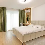 Apartment Ada Homes Coresi 202