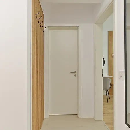 Apartment Ada Homes Coresi 202