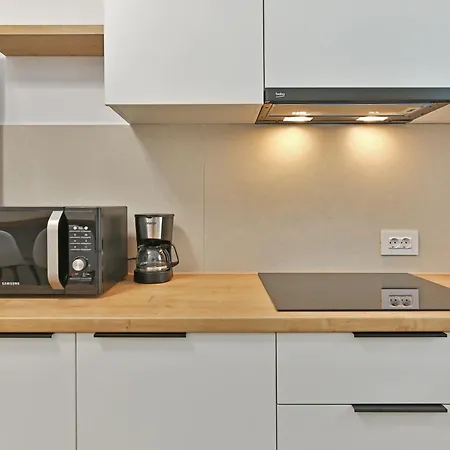 Ada Homes Coresi 202 * ブラショフ