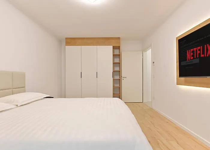 Apartment Ada Homes Coresi 202 *