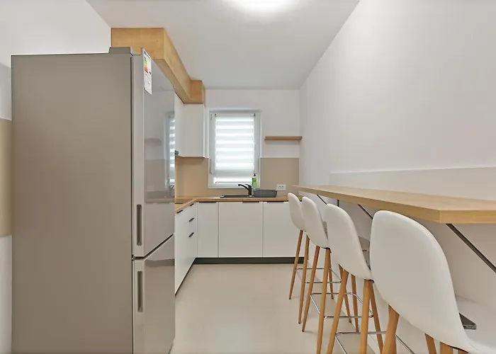 Apartment Ada Homes Coresi 202 *